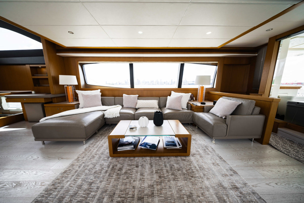 84' Ferretti Altura image 19