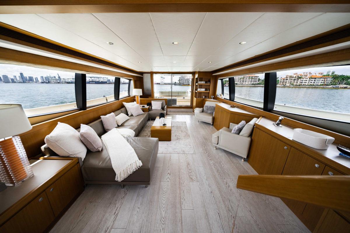 84' Ferretti Altura image 21