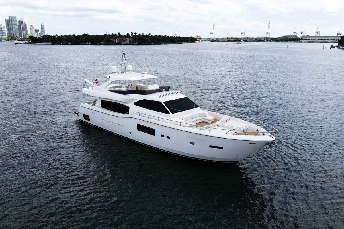 84' Ferretti Altura image 49