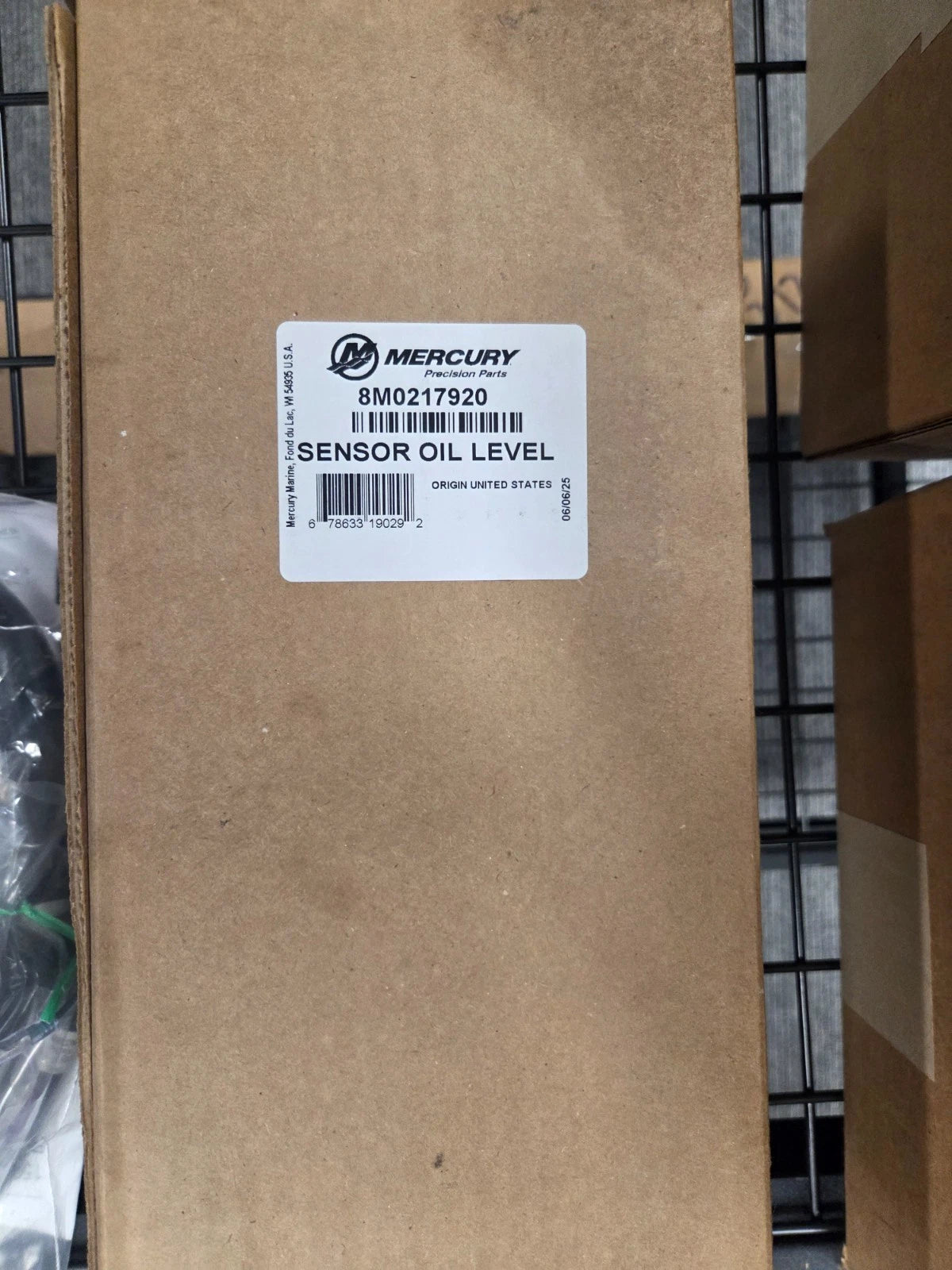 8M0217920 Sensor Oil Level