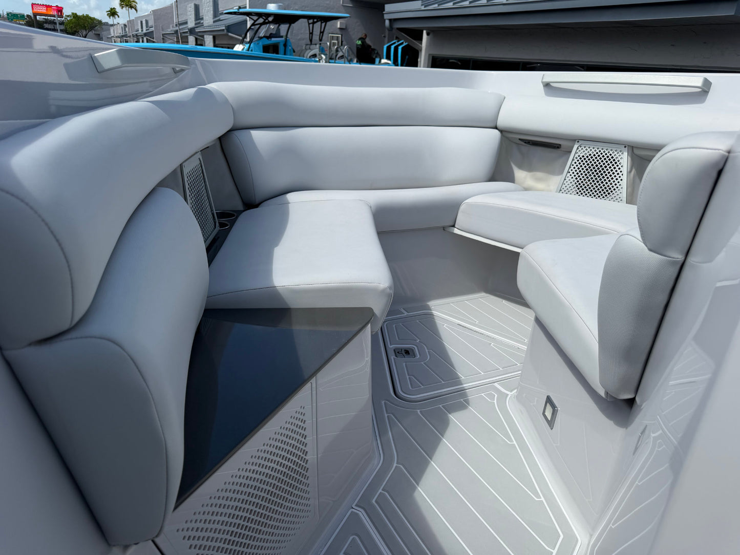 2021 Aviara 32