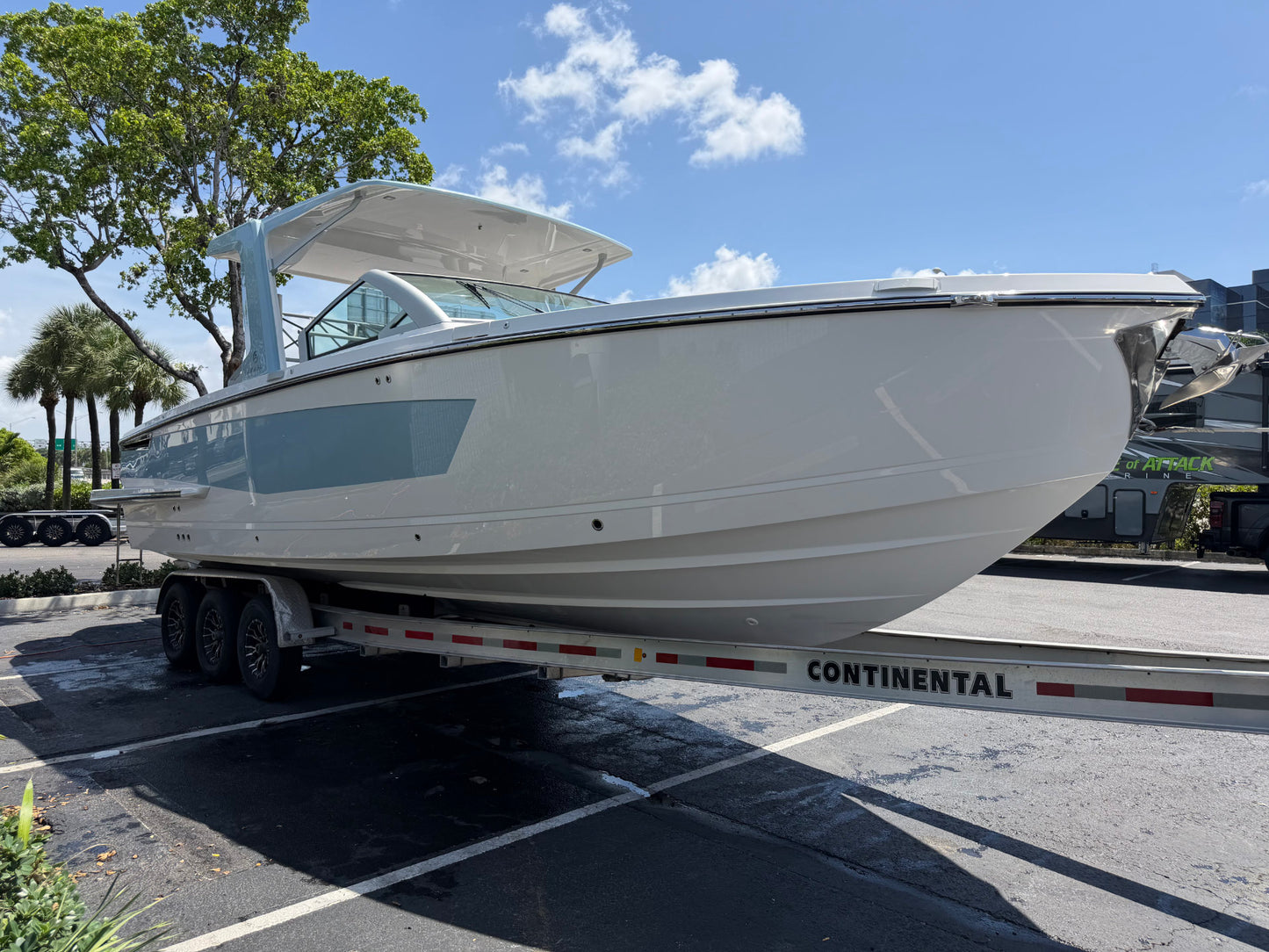 2021 Aviara 32
