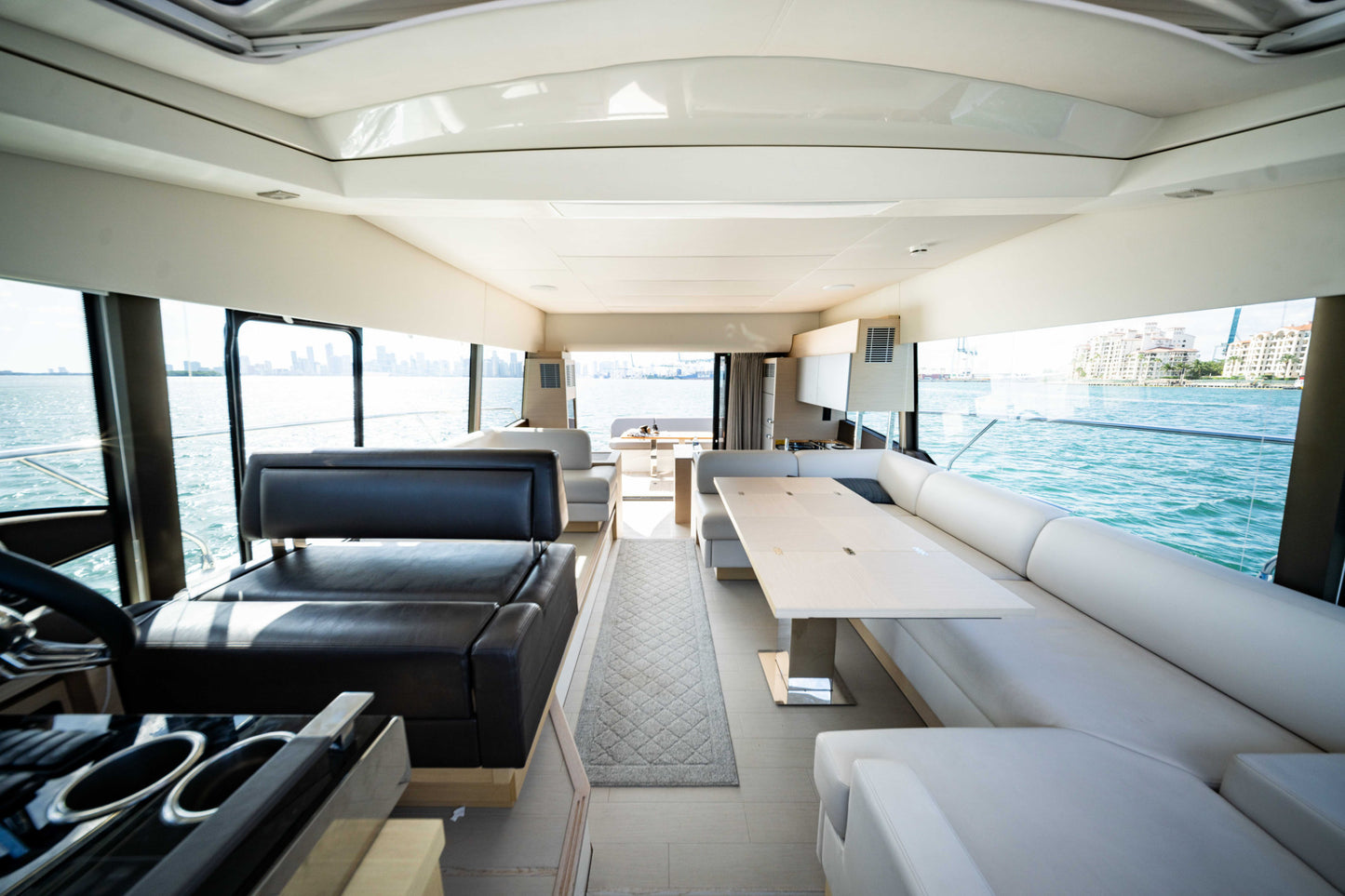 2023 Prestige 520 S