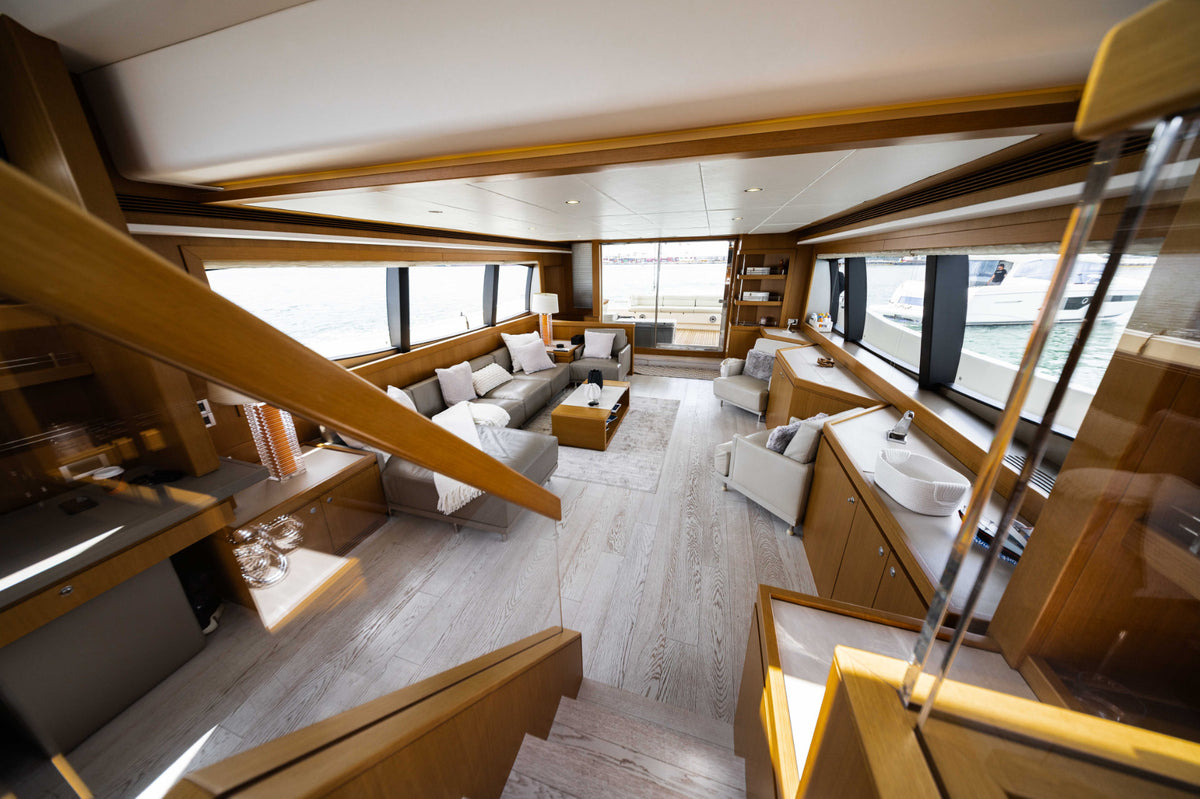 84' Ferretti Altura image 23