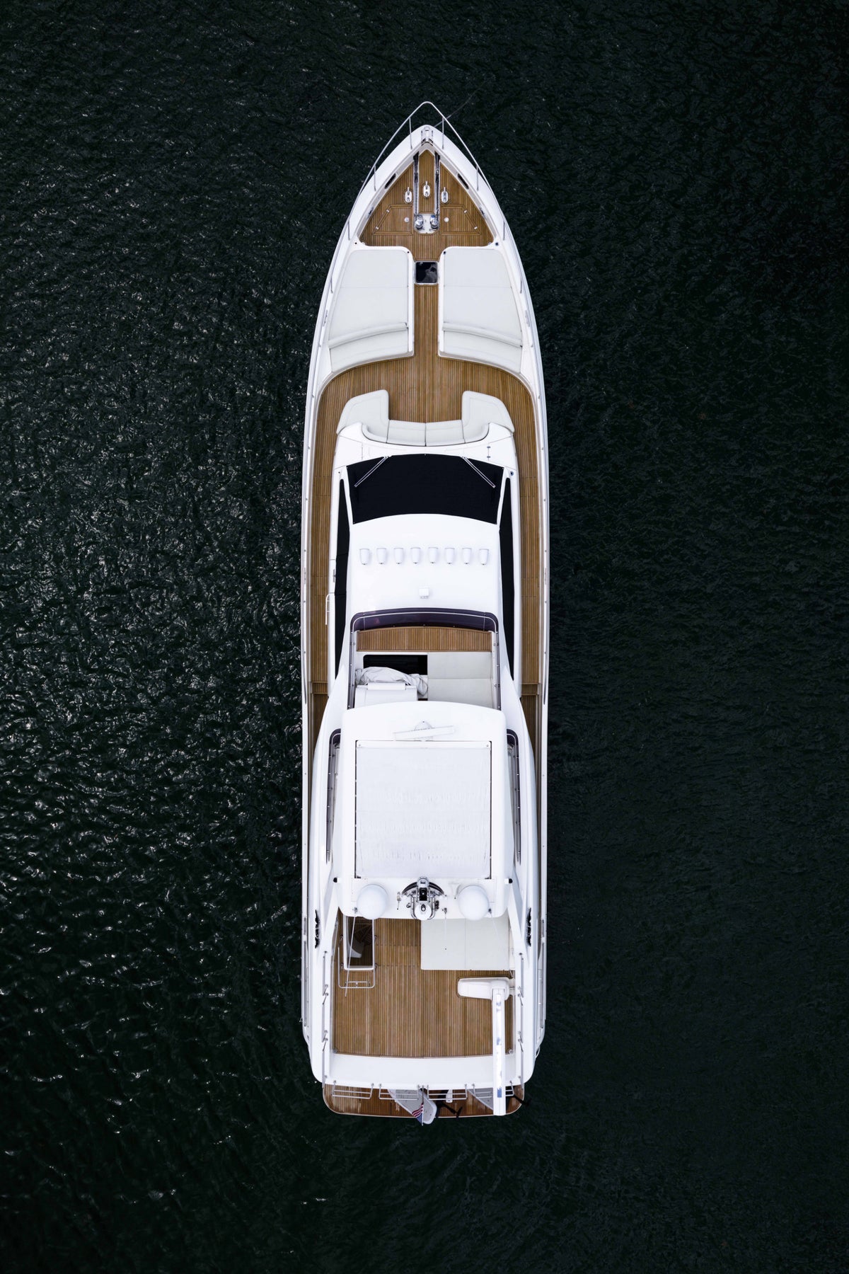 84' Ferretti Altura image 45