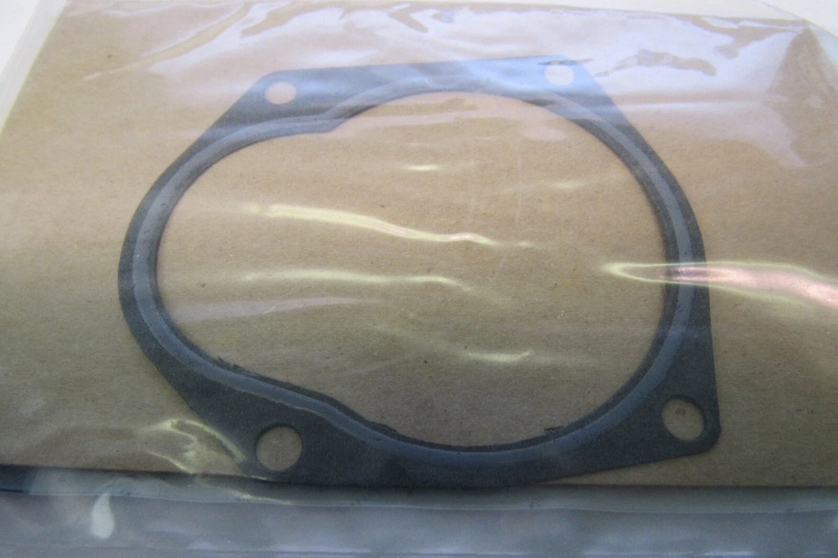 822189 Gasket, Upper Water Pump