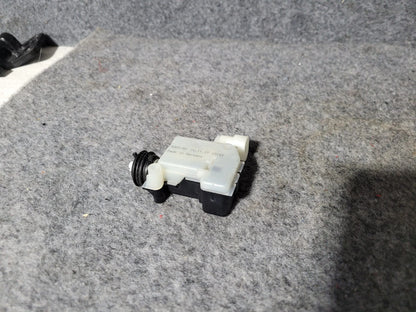 8M0178144 Actuator Latch