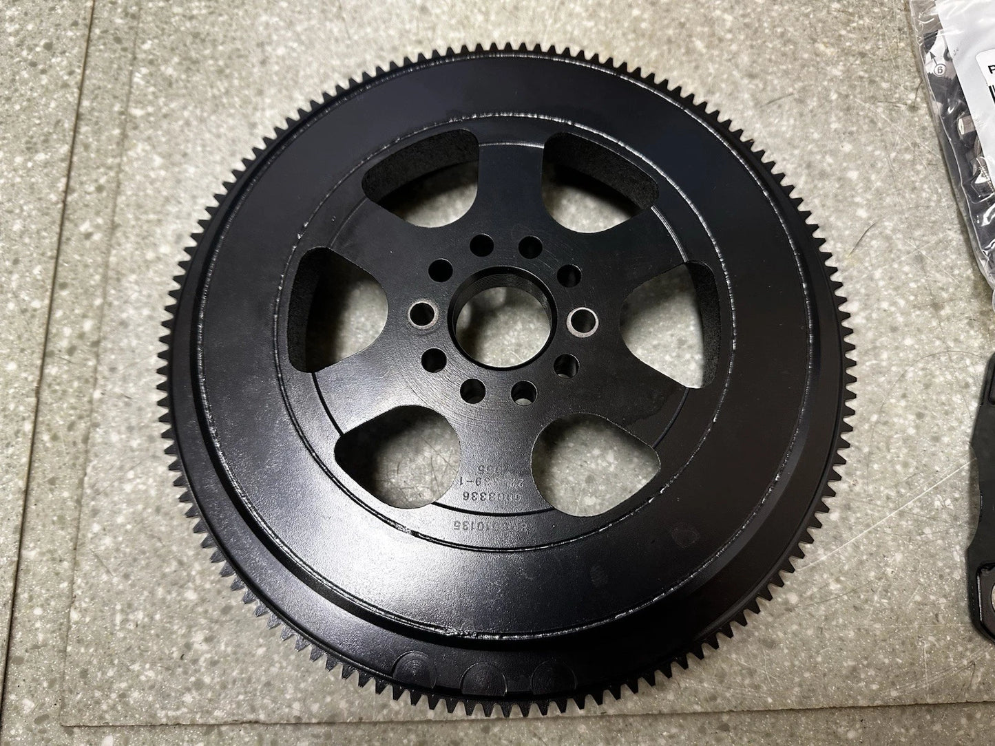 8M0183802 Flywheel Replacement Kit